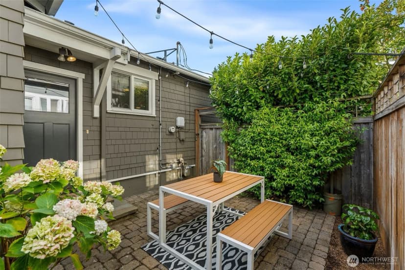 Property photo for 3759 Sw Grayson Street, Seattle photo 32