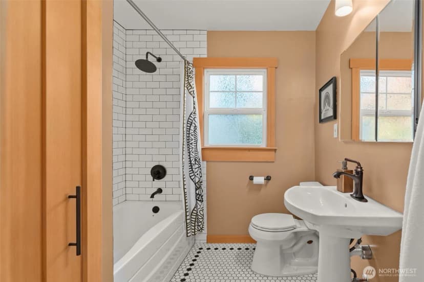 Property photo for 3759 Sw Grayson Street, Seattle photo 22