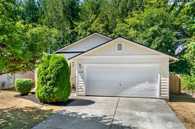 Property photo for 6226 77th Drive Ne, Marysville photo 2