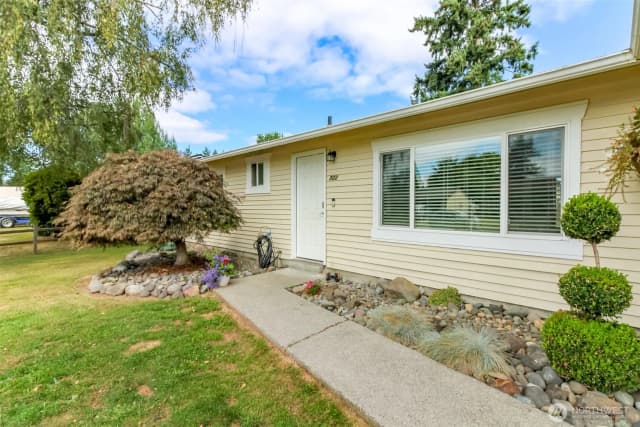 Property photo for 722 2nd Avenue Ne, Pacific photo 4