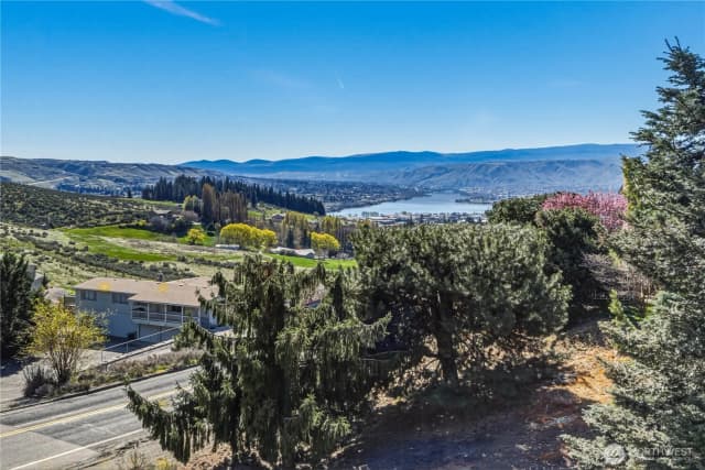 Property photo for 156 Heather Lane, Wenatchee