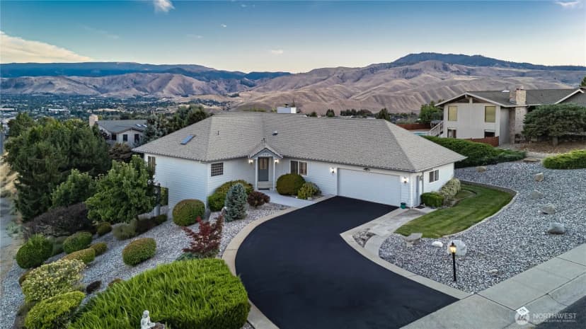 Property photo for 156 Heather Lane, Wenatchee photo 3