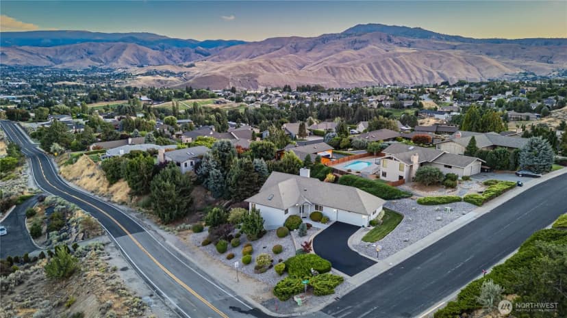 Property photo for 156 Heather Lane, Wenatchee photo 38
