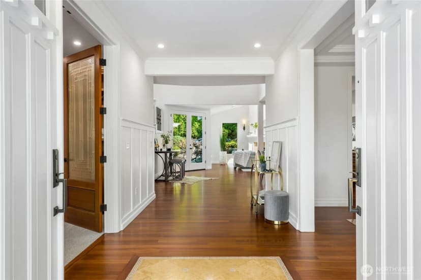 Property photo for 6602 110th Avenue Ne, Kirkland photo 4