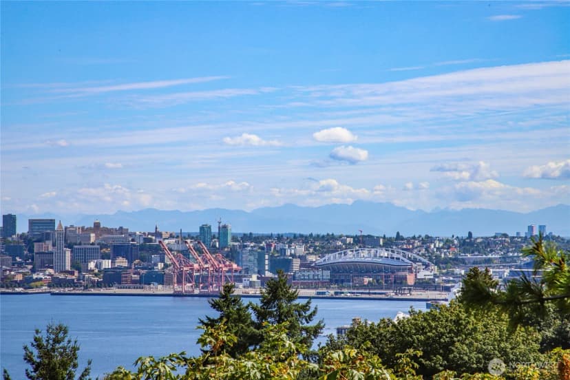 Property photo for 2309 Arch Avenue Sw, Seattle photo 11