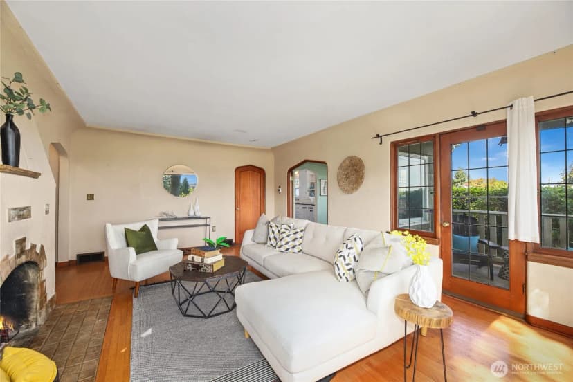 Property photo for 2309 Arch Avenue Sw, Seattle photo 9
