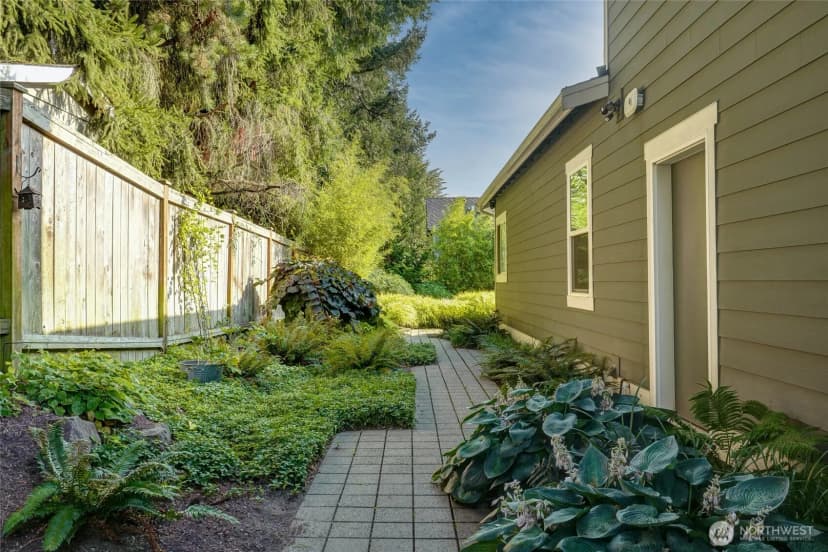 Property photo for 11752 82nd Avenue Ne, Kirkland photo 35