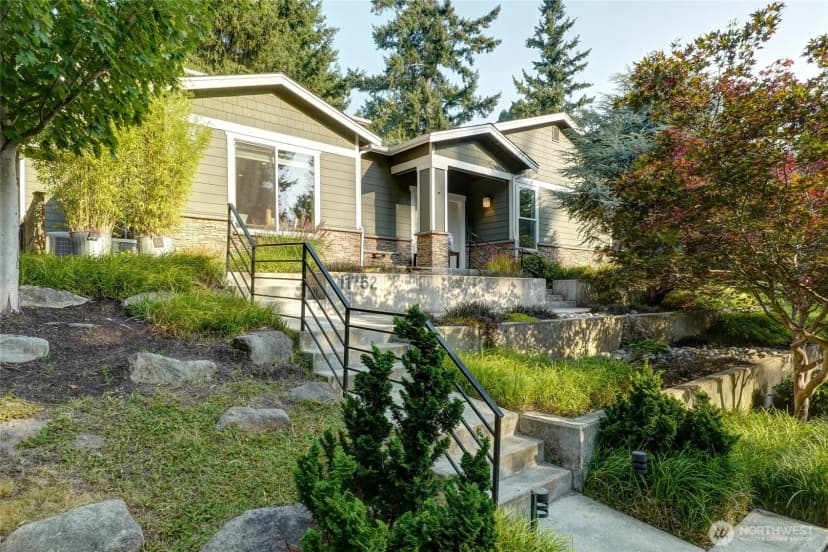Property photo for 11752 82nd Avenue Ne, Kirkland photo 3