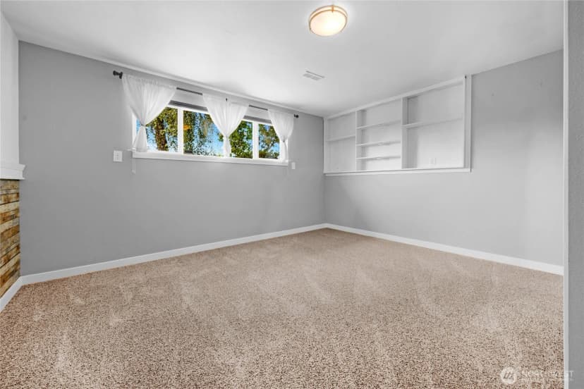 Property photo for 6729 73rd Street Ne, Marysville photo 14