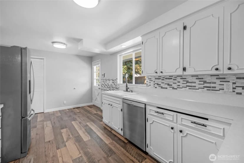 Property photo for 6729 73rd Street Ne, Marysville photo 6