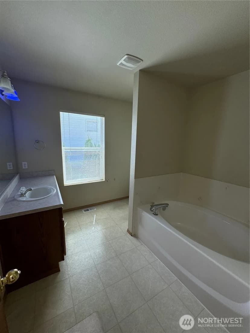 Property photo for 1788 Cadborough Lane, Dupont photo 19