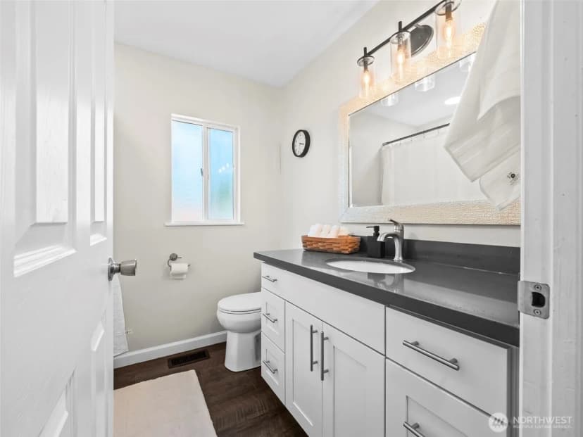 Property photo for 2544 S 365th Place, Federal Way photo 12