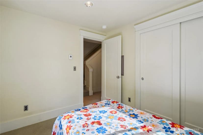 Property photo for 527 11th Avenue E #b, Seattle photo 21