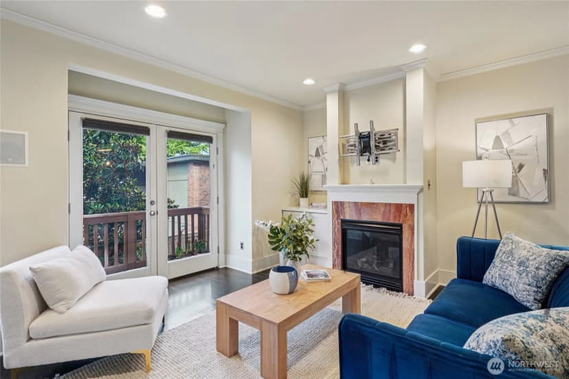 Property photo for 527 11th Avenue E #b, Seattle photo 5