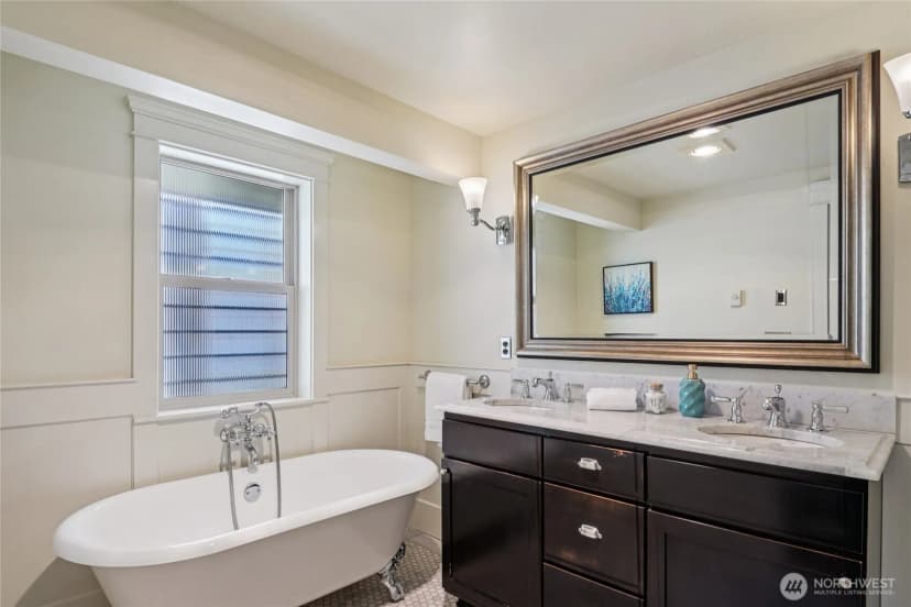 Property photo for 527 11th Avenue E #b, Seattle photo 17