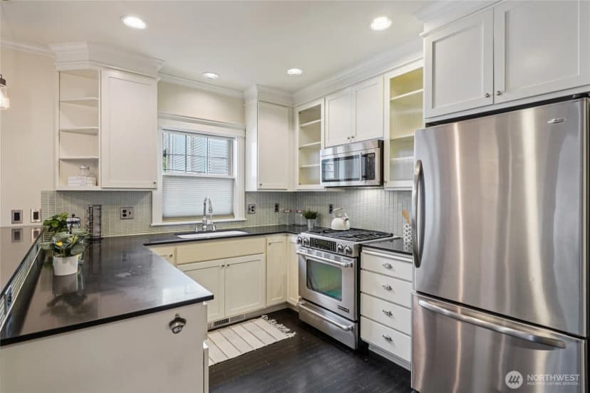 Property photo for 527 11th Avenue E #b, Seattle photo 11