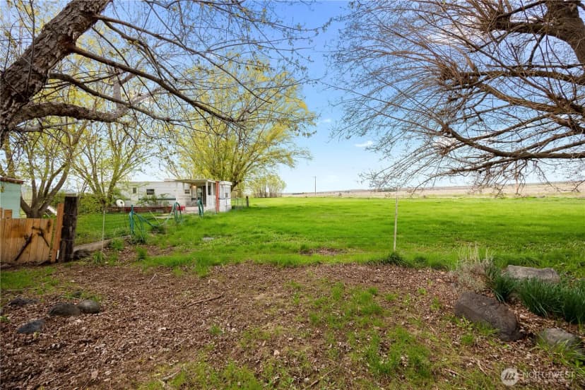 Property photo for 57904 Ne Roza Road, Benton City photo 27