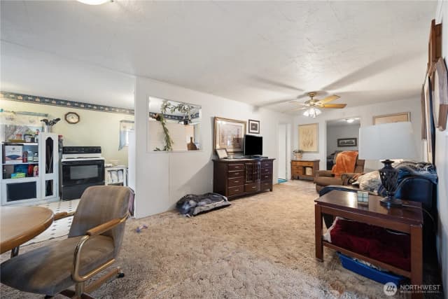 Property photo for 57904 Ne Roza Road, Benton City photo 3