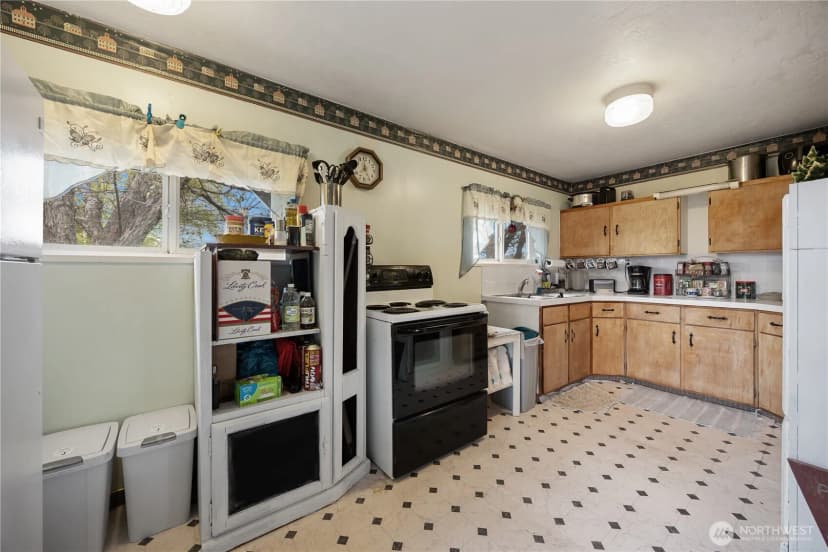 Property photo for 57904 Ne Roza Road, Benton City photo 8
