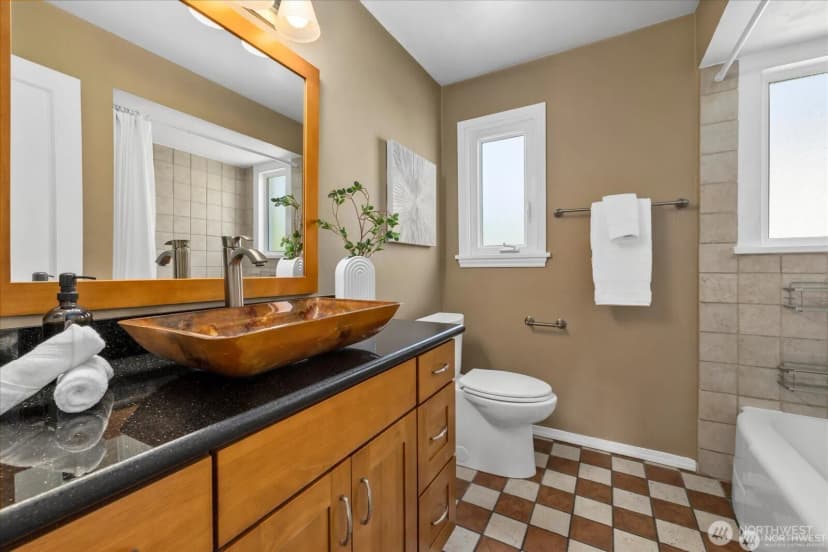 Property photo for 141 18th Avenue, Kirkland photo 14