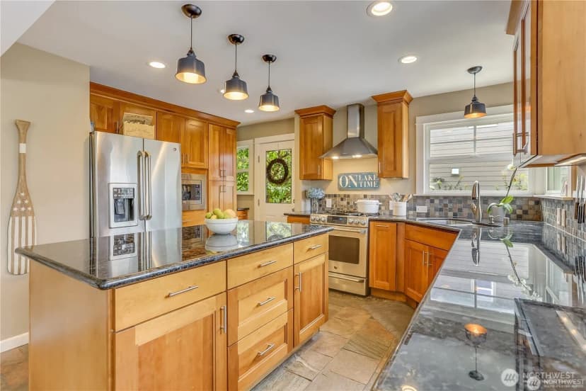 Property photo for 141 18th Avenue, Kirkland photo 8
