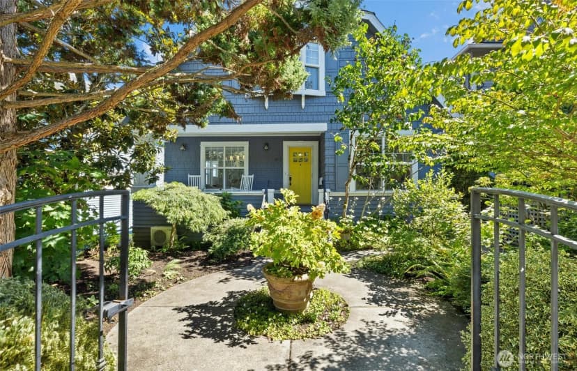 Property photo for 1612 37th Avenue, Seattle photo 3