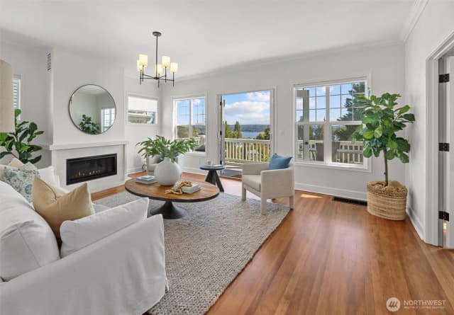 Property photo for 1612 37th Avenue, Seattle photo 5