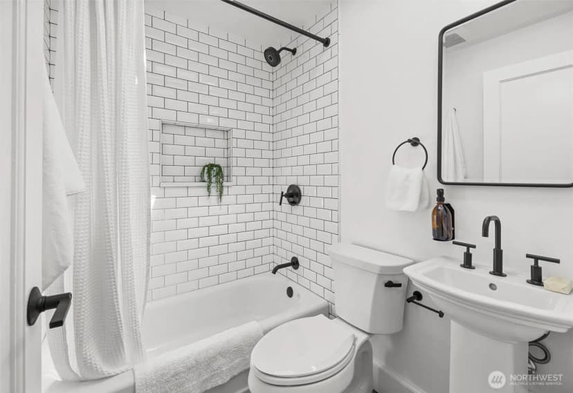 Property photo for 1612 37th Avenue, Seattle photo 27