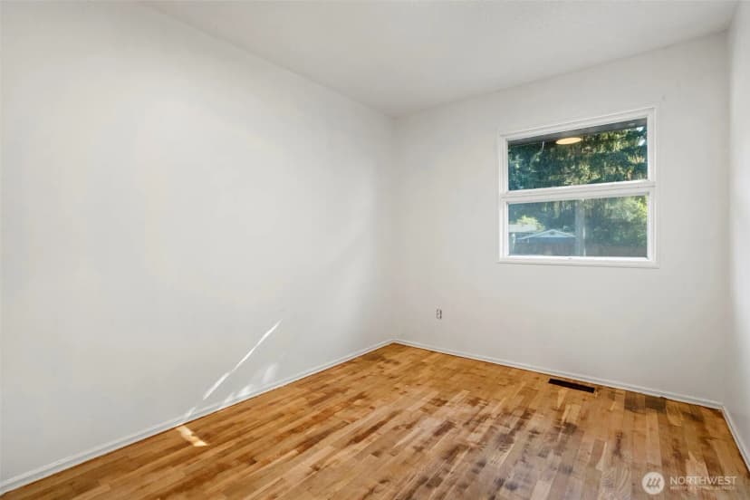 Property photo for 7914 49th Avenue E, Tacoma photo 7