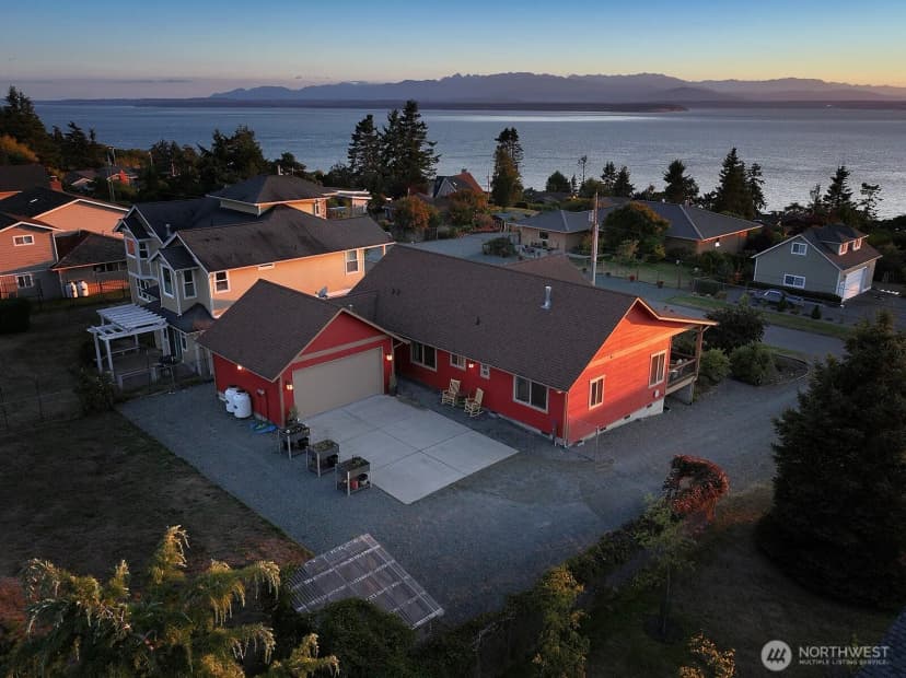 Property photo for 1879 Cedarcrest Avenue, Coupeville photo 36