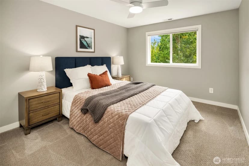 Property photo for 11519 12th Avenue Ne #f, Seattle photo 14