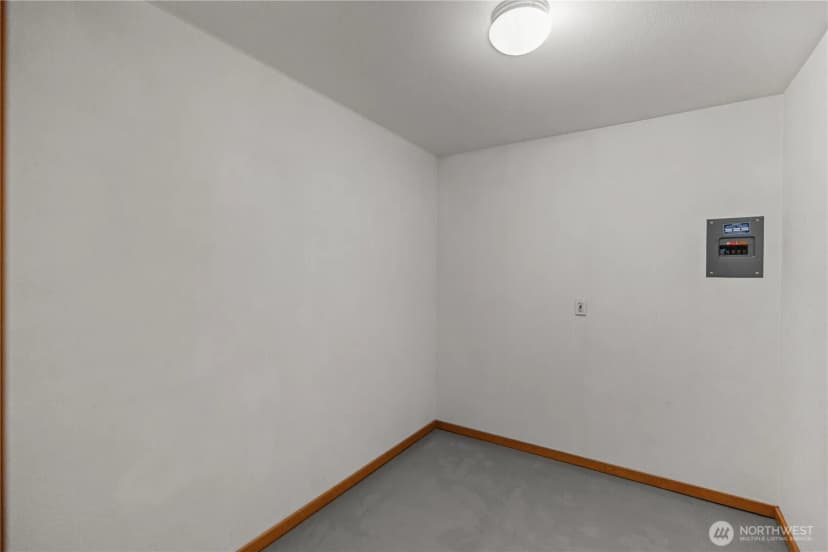 Property photo for 4211 Shoshone Street W, Tacoma photo 32