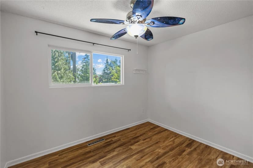 Property photo for 4211 Shoshone Street W, Tacoma photo 24
