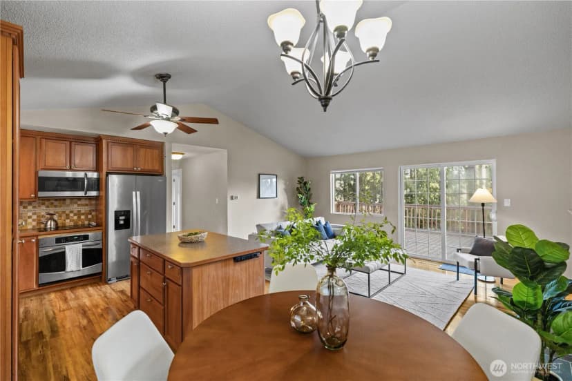 Property photo for 4211 Shoshone Street W, Tacoma photo 16