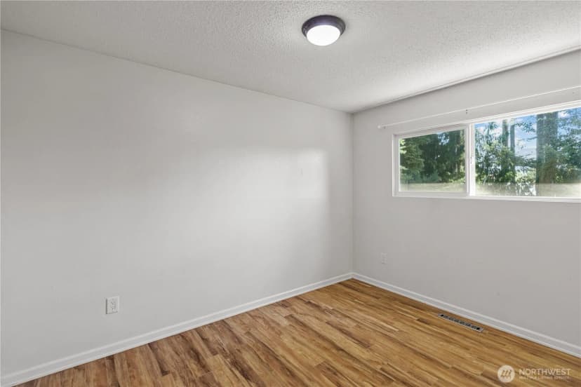 Property photo for 4211 Shoshone Street W, Tacoma photo 25