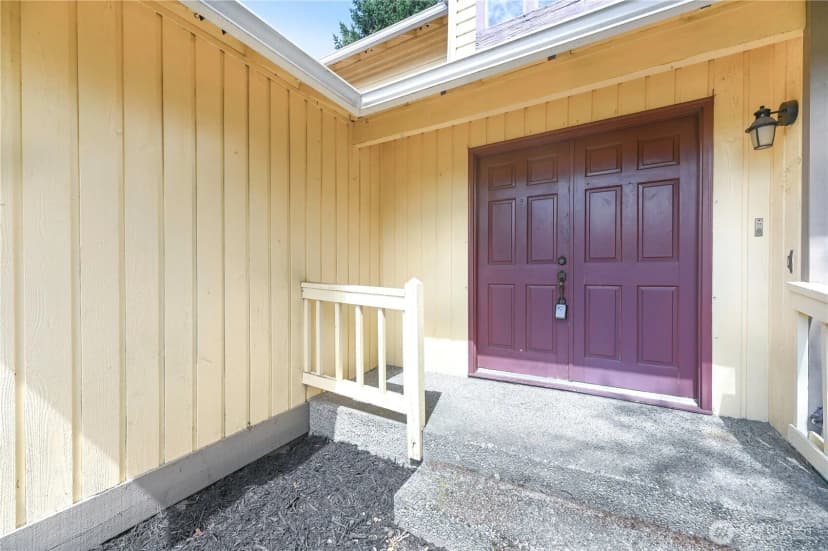 Property photo for 22114 109th Pl Se, Kent photo 2
