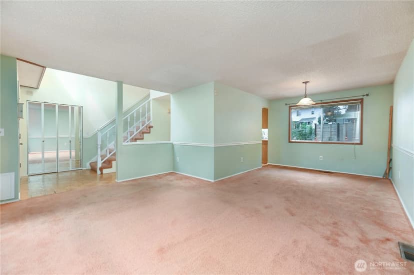 Property photo for 22114 109th Pl Se, Kent photo 5