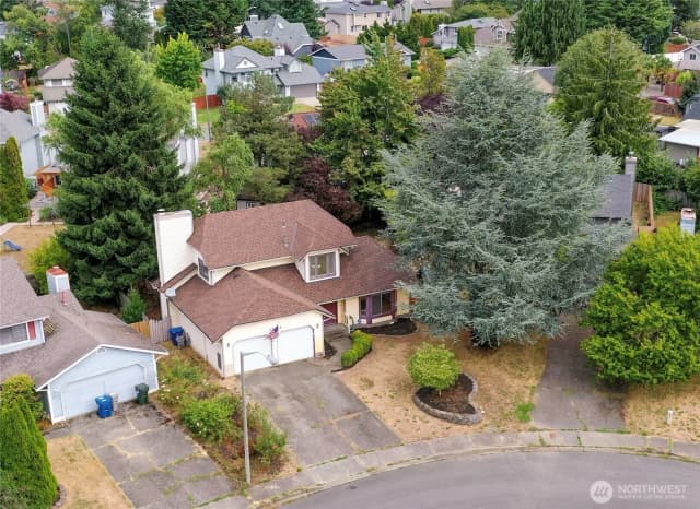 Property photo for 22114 109th Pl Se, Kent photo 3