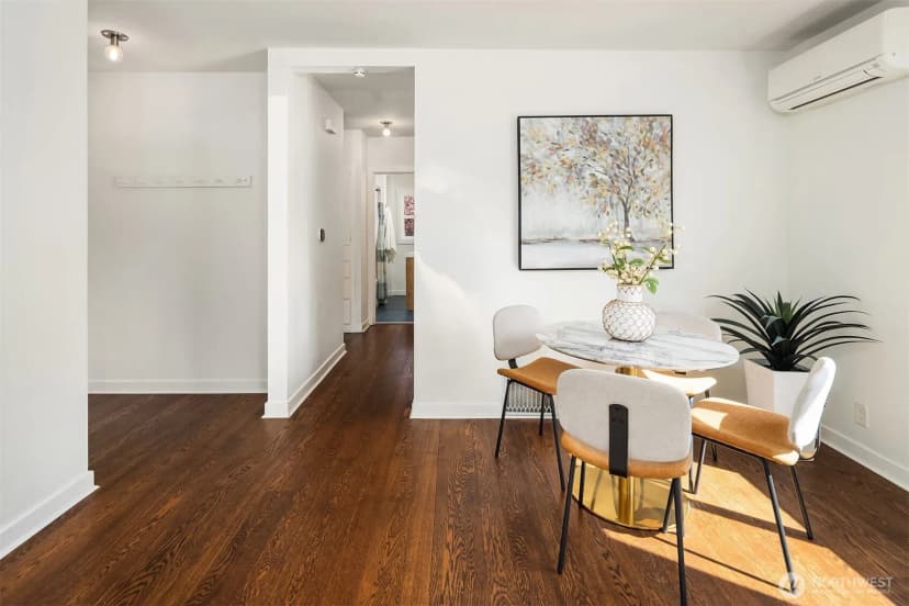 Property photo for 9756 Wallingford Avenue N, Seattle photo 6