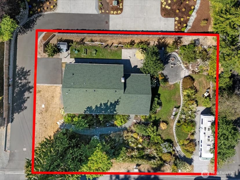 Property photo for 19508 88th Avenue W, Edmonds photo 34