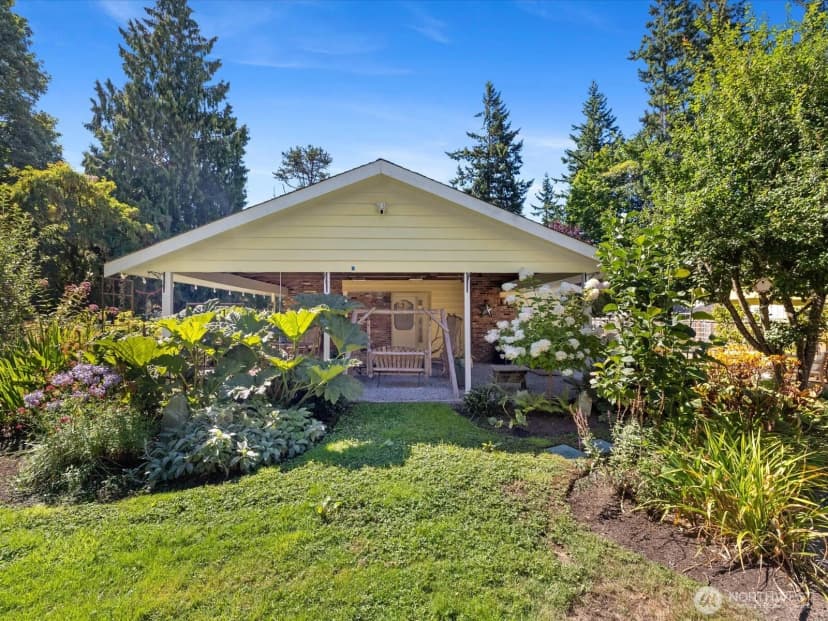 Property photo for 19508 88th Avenue W, Edmonds photo 20