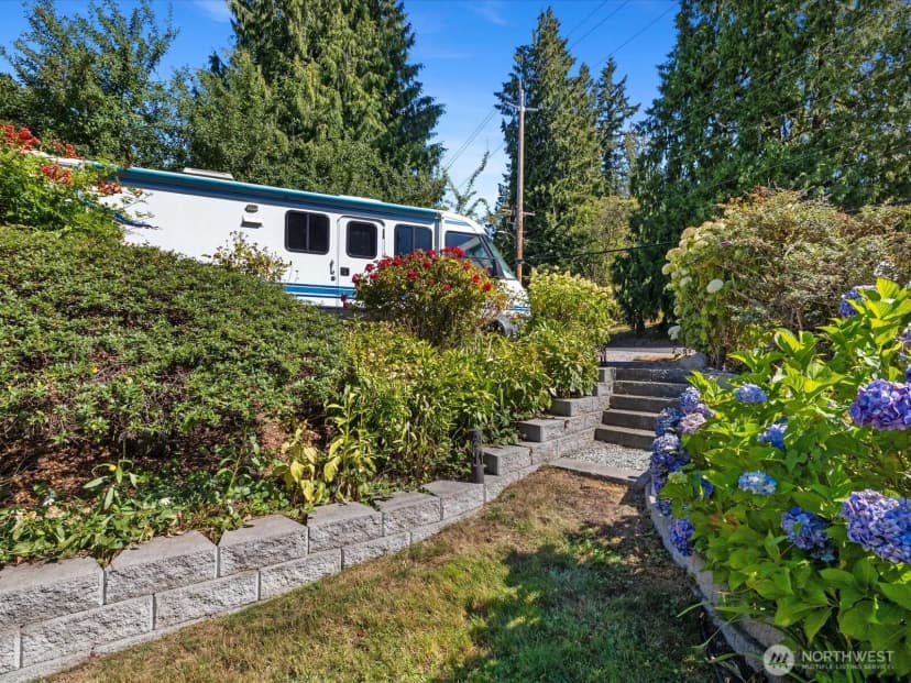 Property photo for 19508 88th Avenue W, Edmonds photo 25