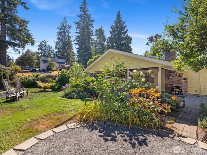 Property photo for 19508 88th Avenue W, Edmonds photo 22