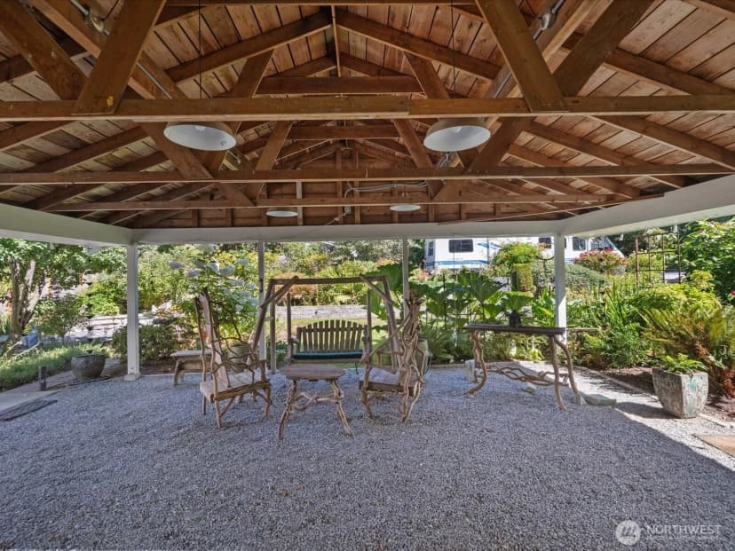 Property photo for 19508 88th Avenue W, Edmonds photo 29