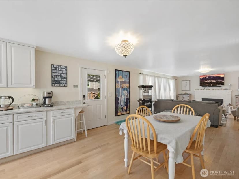 Property photo for 19508 88th Avenue W, Edmonds photo 8