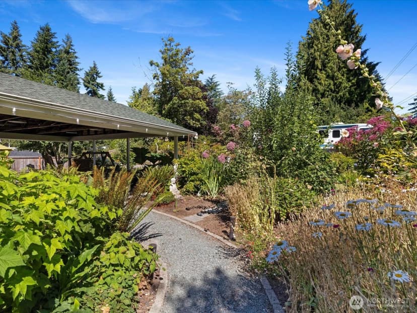 Property photo for 19508 88th Avenue W, Edmonds photo 30