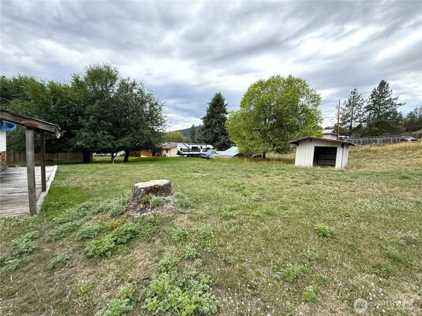 Property photo for 653 E 9th Street, Republic photo 2