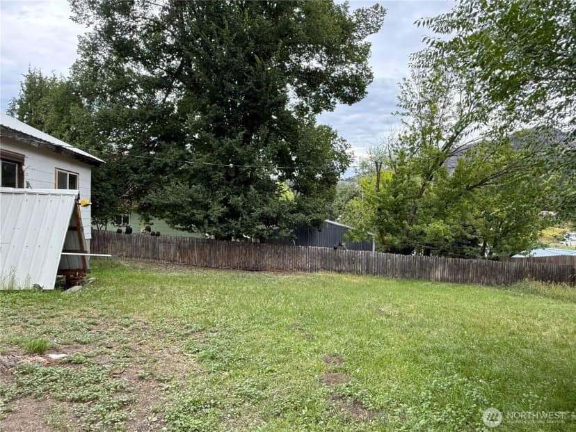 Property photo for 653 E 9th Street, Republic photo 7