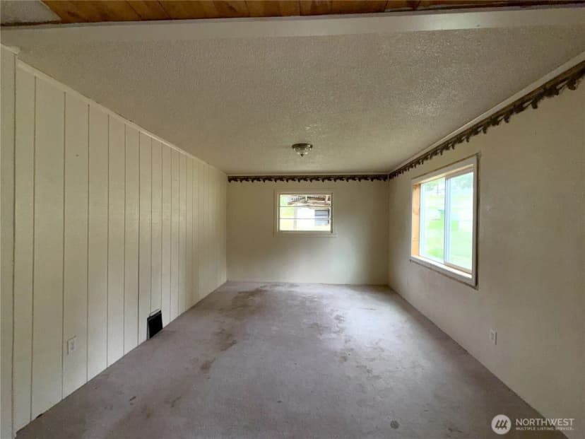 Property photo for 653 E 9th Street, Republic photo 9