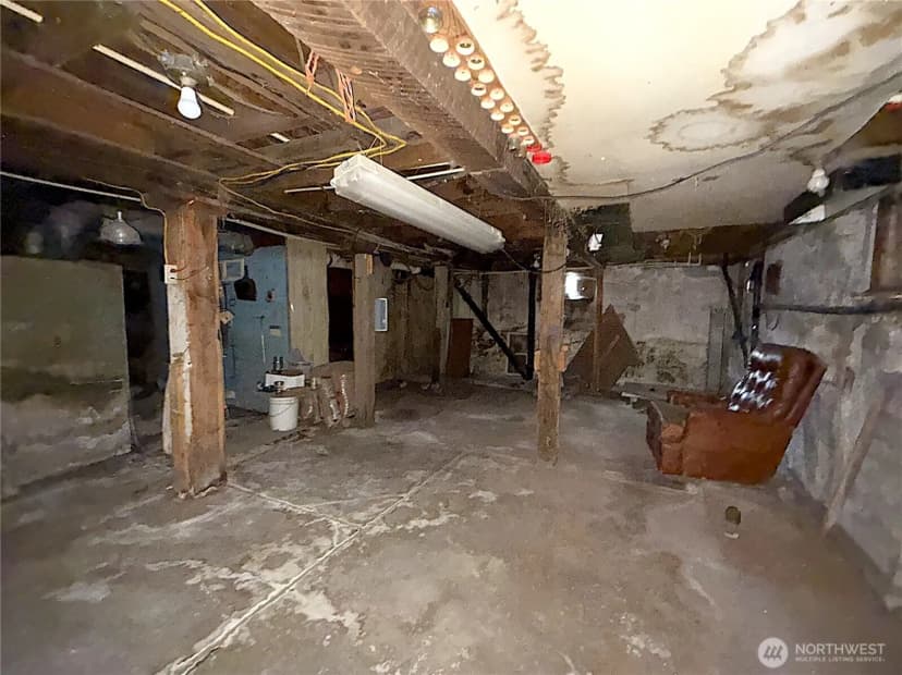 Property photo for 653 E 9th Street, Republic photo 21